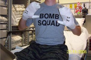 ai110.photobucket.com_albums_n83_unlisted8495_hands_100_16651.jpg ai110.photobucket.com_albums_n83_unlisted8495_hands_100_16651.jpg