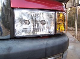 ai95.photobucket.com_albums_l128_firefighter_2000_Sport_20Headlights_20Installation_000_0290.jpg