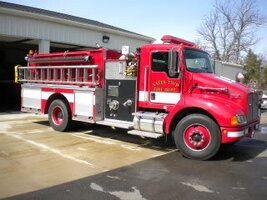 ai67.photobucket.com_albums_h292_deputychief_yatesfiretrucks012.jpg