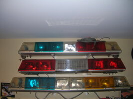 ai25.photobucket.com_albums_c89_Richard3100_lightbar_20stuff_DSCN6883.jpg
