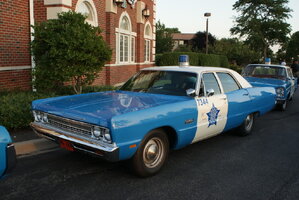 ai177.photobucket.com_albums_w231_cpd1212_1969_20Fury_DSC00986.jpg