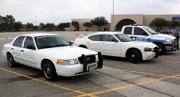 ai47.photobucket.com_albums_f196_m3rican_2010_20Police_20Equipce8eb5c1fdf4cf6cc93cbad273cec1c3.jpg