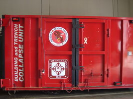 ai566.photobucket.com_albums_ss107_hosemanno5_Trench.jpg ai566.photobucket.com_albums_ss107_hosemanno5_Trench.jpg