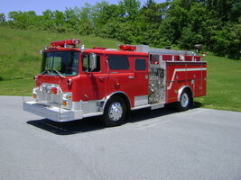 ai48.photobucket.com_albums_f209_lv541_1970_20CF_20Mack_DSC02755.jpg