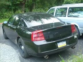 ai70.photobucket.com_albums_i116_Nyc3065_Charger008.jpg