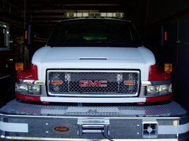 ai170.photobucket.com_albums_u259_amccullers_EFD_20trucks_P1010018_1.jpg