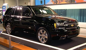 aupload.wikimedia.org_wikipedia_commons_f_f0_2006_Chevrolet_TrailBlazer_SS.jpg