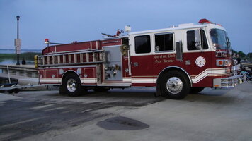 ai47.photobucket.com_albums_f196_m3rican_2010_20Police_20Equipment_20Sales_DSC03357.jpg