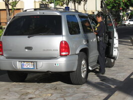 ai1000.photobucket.com_albums_af128_sheriff77_Honolulu_20Police_IMG_2705.jpg