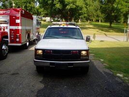 ai170.photobucket.com_albums_u259_amccullers_EFD_20trucks_P1010036.jpg