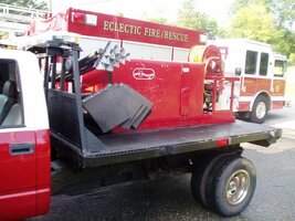 ai170.photobucket.com_albums_u259_amccullers_EFD_20trucks_P1010041.jpg