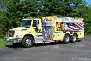 aindianafiretrucks.com_pictures_morgan_washington_township_engine_132_ds.jpg