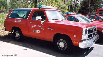 ai1000.photobucket.com_albums_af128_sheriff77_Old_20police_20cars_ram226.jpg