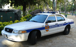 ai41.photobucket.com_albums_e299_Warubozu47_Honolulu_Police_Car.jpg