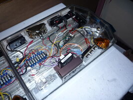ai130.photobucket.com_albums_p247_ct_bigcat_Lightbar_20Build_Off_P1000599.jpg