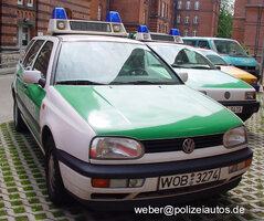 awww.polizeiautos.de_pics_nds_mw_golfvariant_vo1.jpg