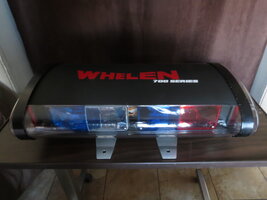ai31.photobucket.com_albums_c357_saleenxp8_Lightbars_IMG_1358.jpg