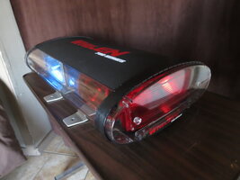 ai31.photobucket.com_albums_c357_saleenxp8_Lightbars_IMG_1368.jpg