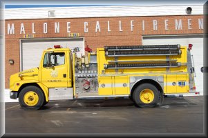 ai299.photobucket.com_albums_mm293_philyumpshus_Fire_20Apparatus_Engine102.jpg