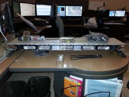 ai64.photobucket.com_albums_h191_tritontim47_Lightbar_20Projec494d188d2ec279bd44efecdb442c950c.jpg