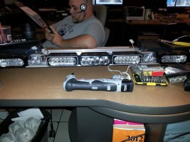ai64.photobucket.com_albums_h191_tritontim47_Lightbar_20Projecfa10599402ecca5b66b768d21ce495df.jpg