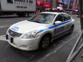 awww.policecarwebsite.net_fc_ny_nypd_nypd2586.jpg