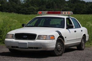 Steel-Steed-White-Interceptor-front-L.jpg