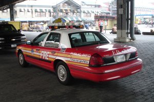 FDNY Ford Crown Victoria 1.jpg