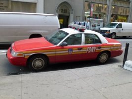 FDNY Ford Crown Victoria 3.jpg