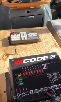 1989 GMC Vandura + Code 3 Z3 & RX2100 | eLightbars