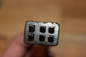 Siren-To-Controller Plug Alt View 3.JPG